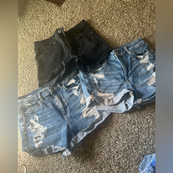 AE SHORTS - Picture 1 of 2